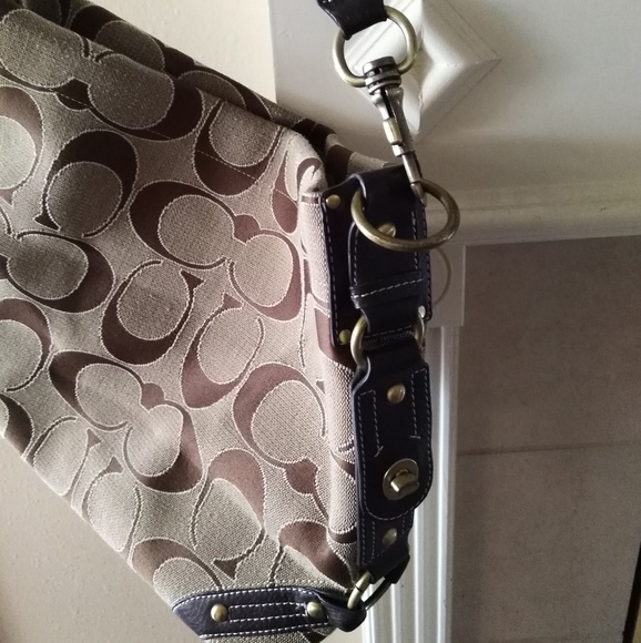 Coach shoulder bag - Picture 2 of 8